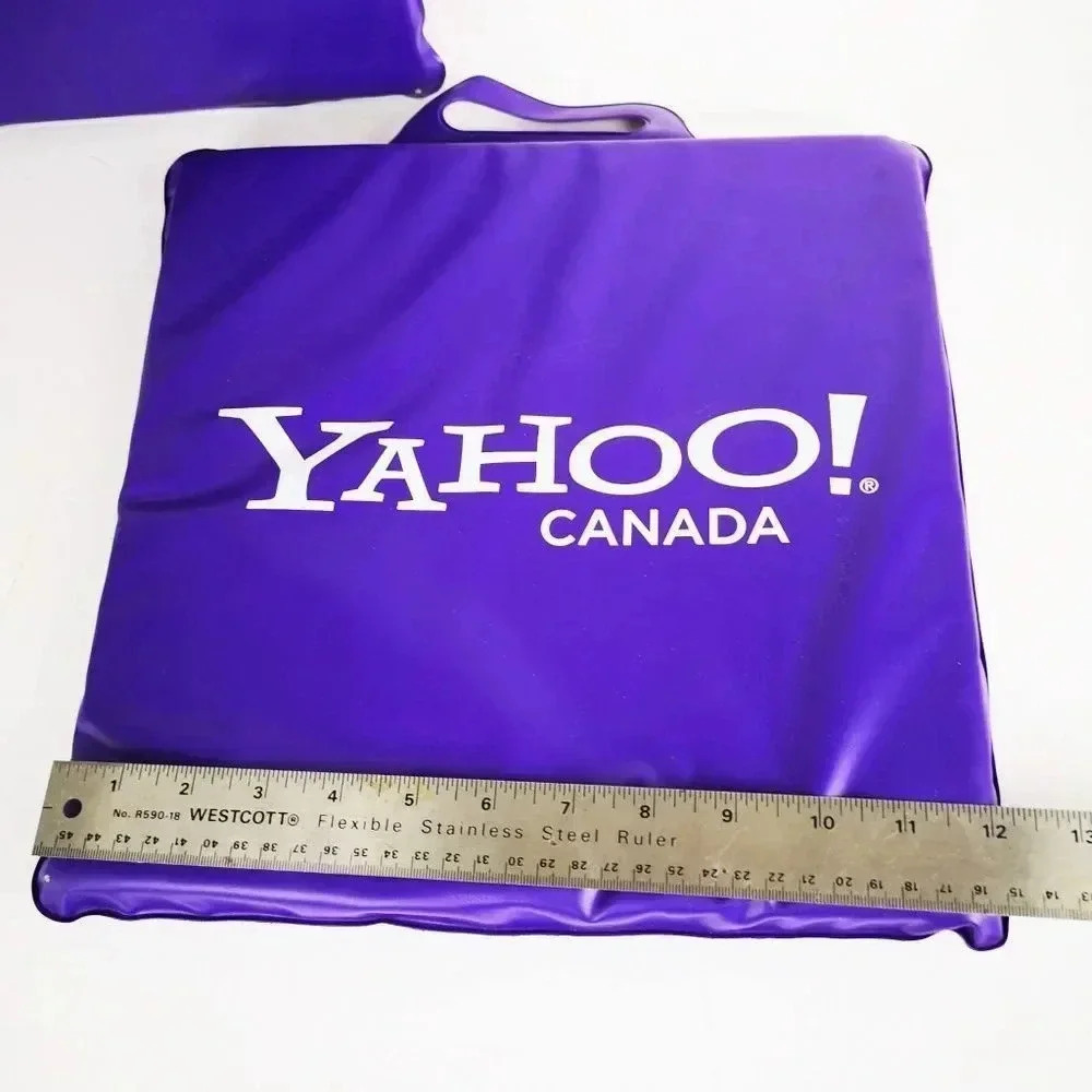 YAHOO Stadium Cushion Seats Dot Com Era 2000 Collectible Memorabilia - Picture 4 of 4